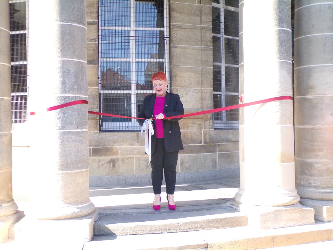 Locals benefit from £4m Elder Park Library and Community Hub refurbishment