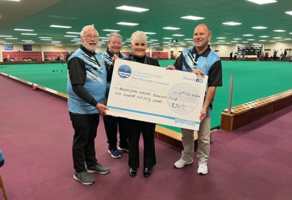 Cunninghame donates £740 to Ardrossan Indoor Bowling Club