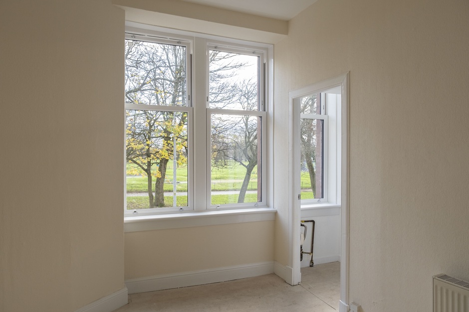 Window and door replacement programme underway in Linthouse