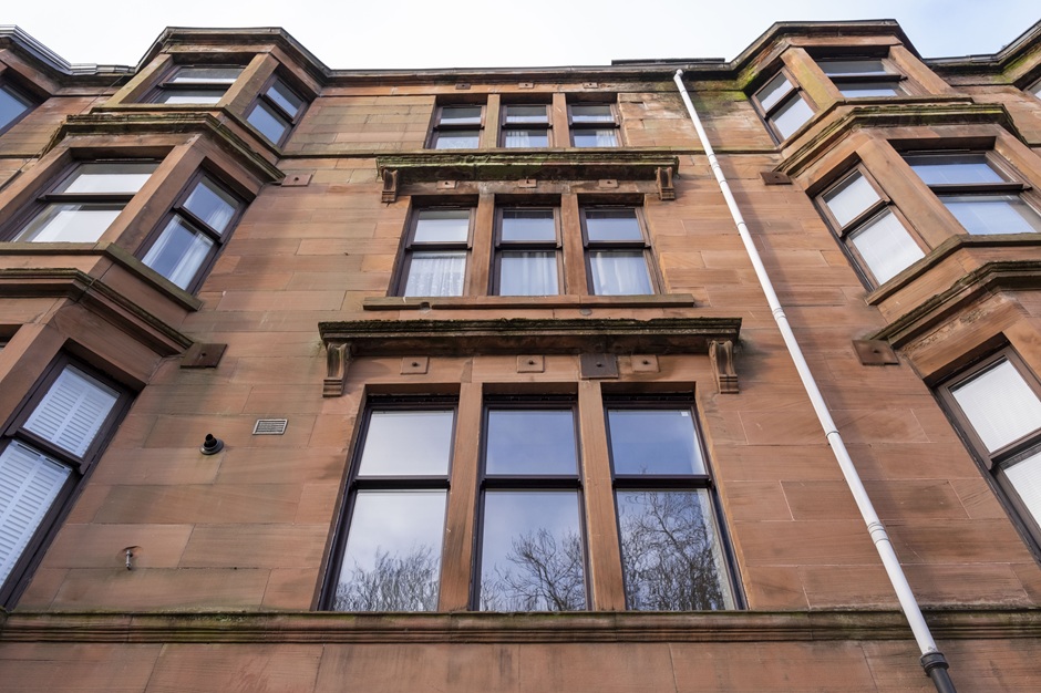 Window and door replacement programme underway in Linthouse