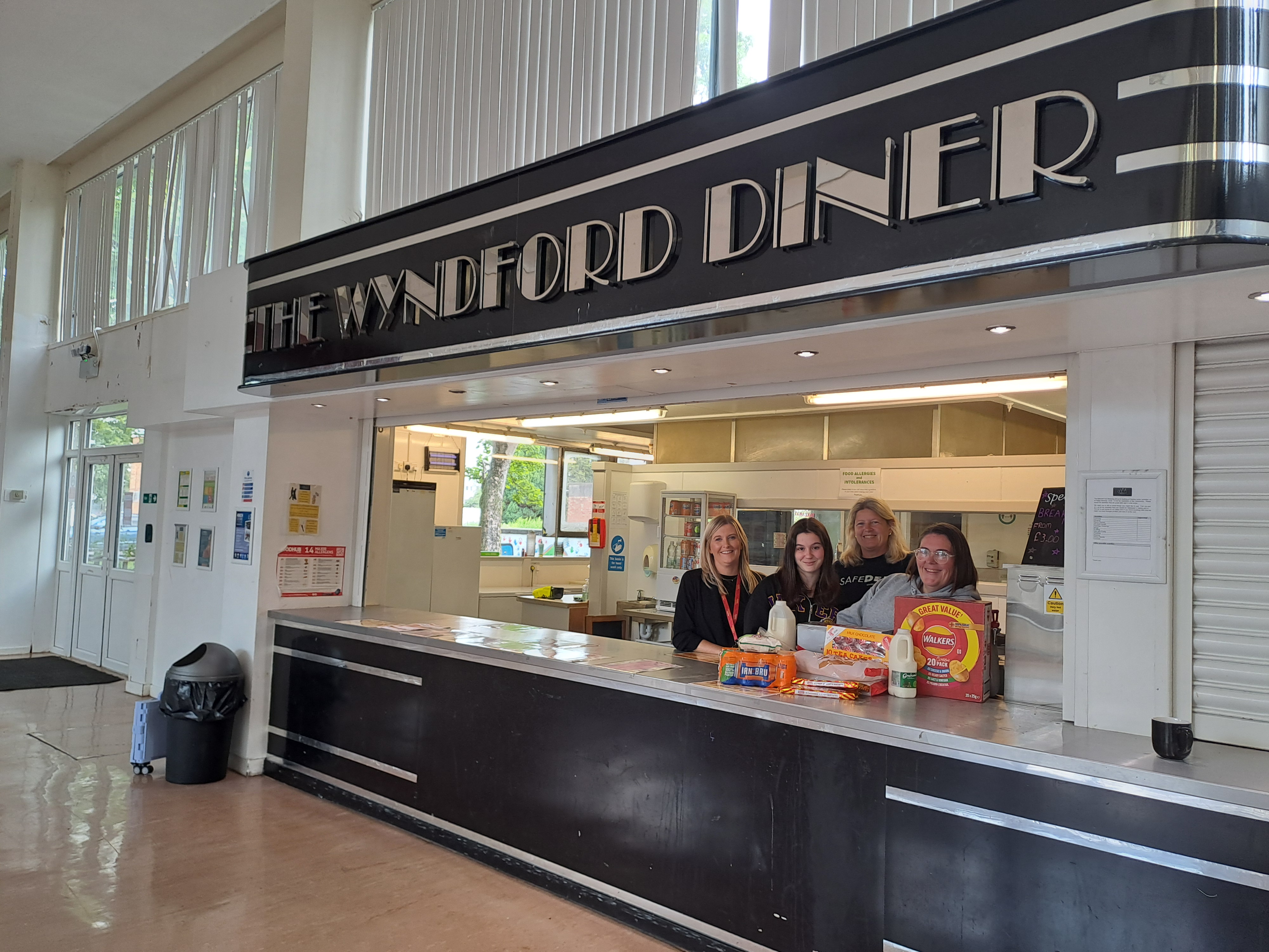 Wheatley and Safedem step up to help Wyndford café