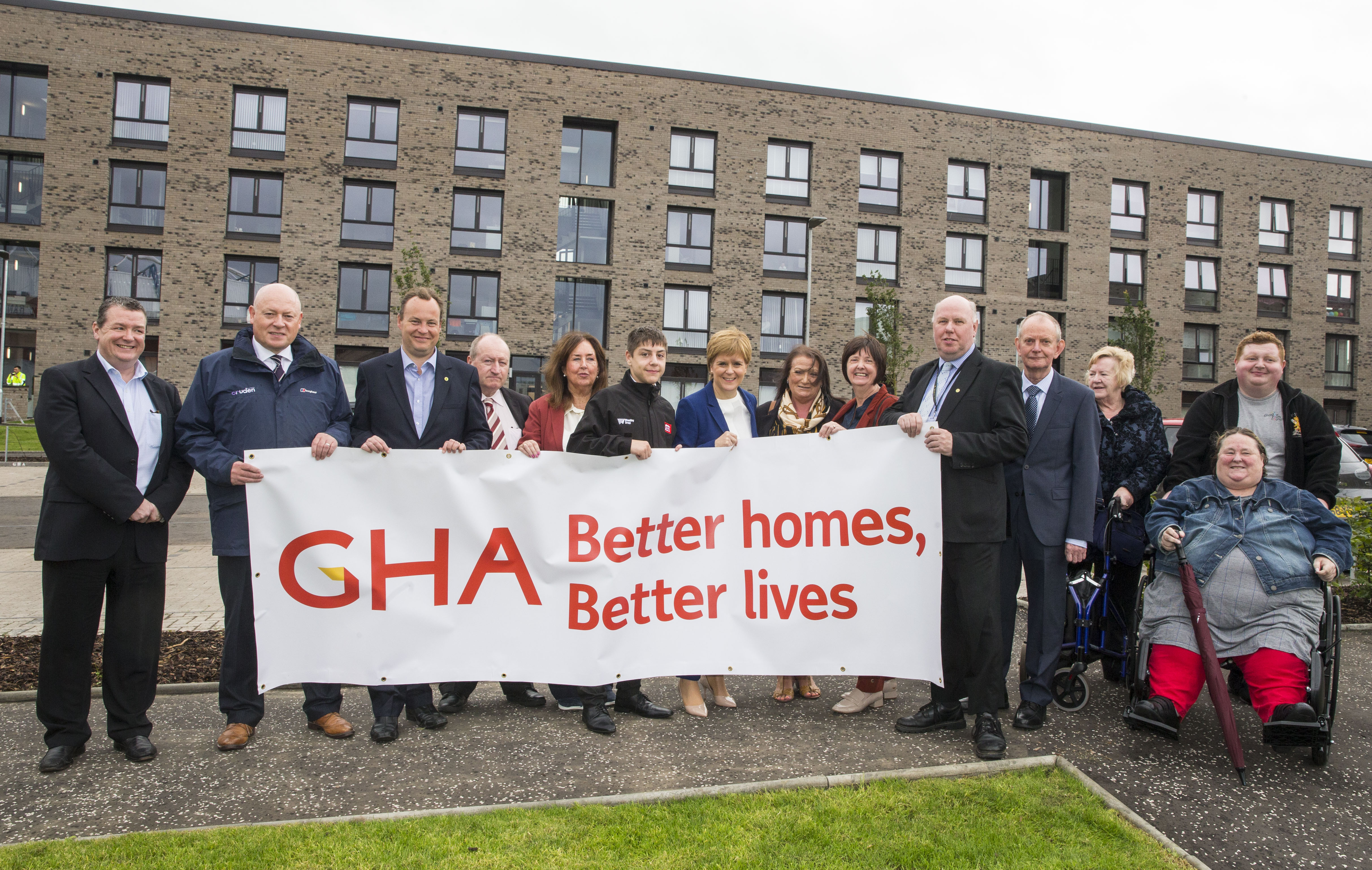 First Minister visits new Glasgow Housing Association homes