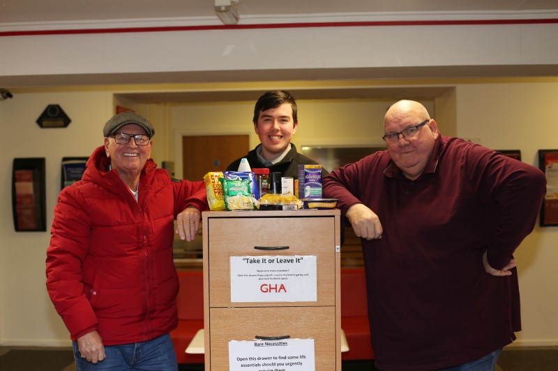 Glasgow Housing Association tenants help set up food bank