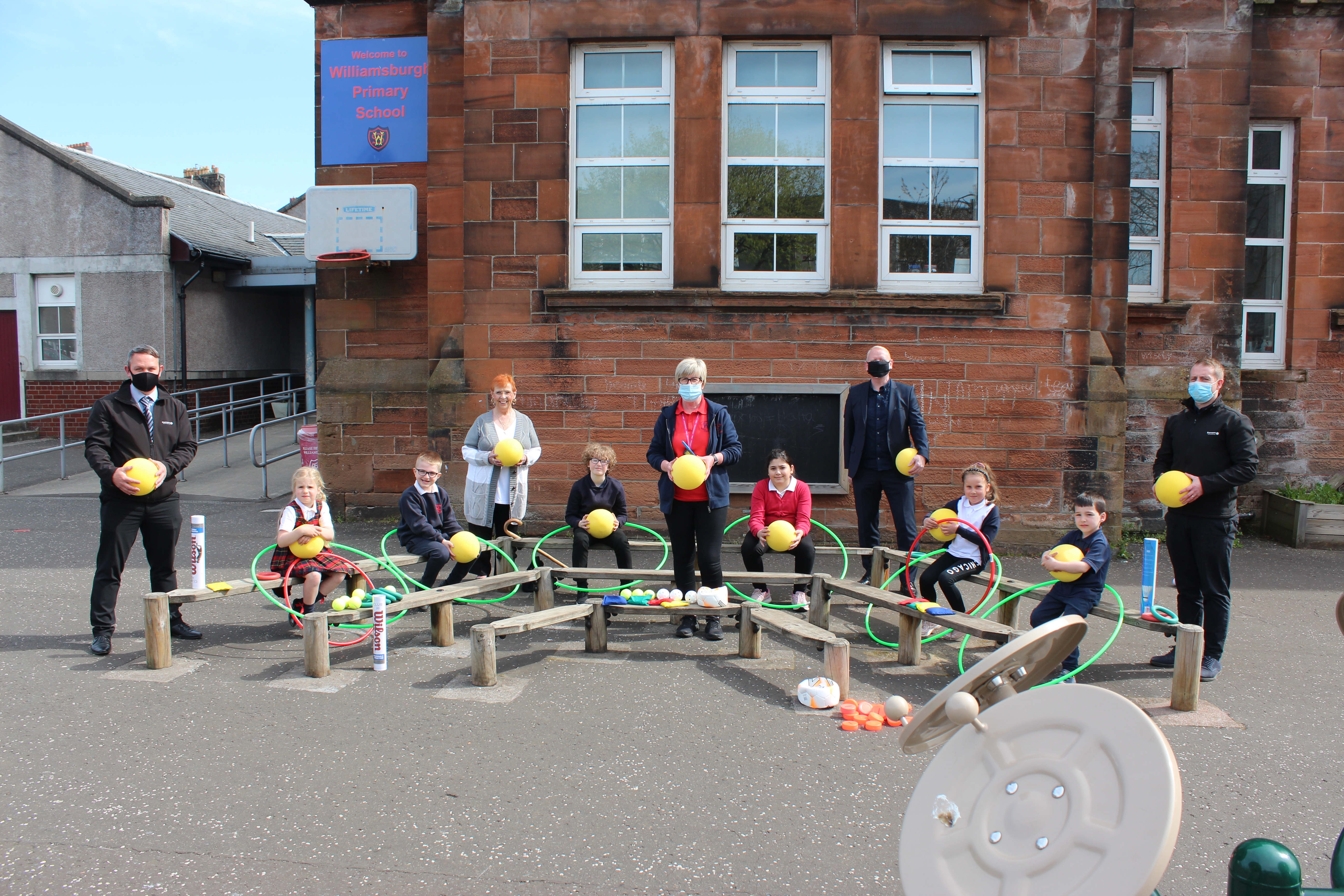 Williamsburgh Housing Association provides sports equipment to local school
