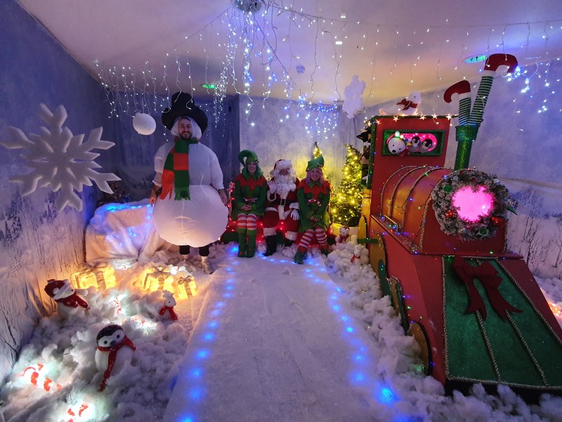 Santa returns to Lochfield Park Housing Association