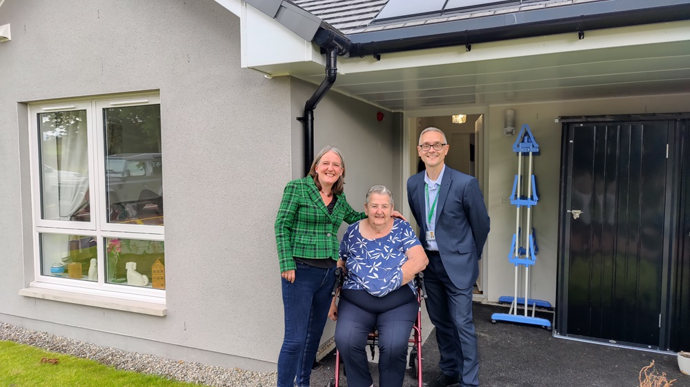 MSP visits innovative new social housing in Lairg