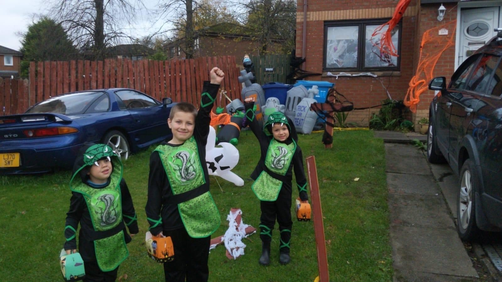 Ferguslie Park Housing Association helps families have fun Halloween