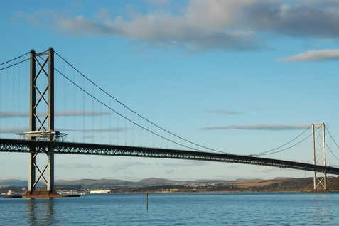 Kingdom and Campion join local businesses to support Forth Road Bridge Race