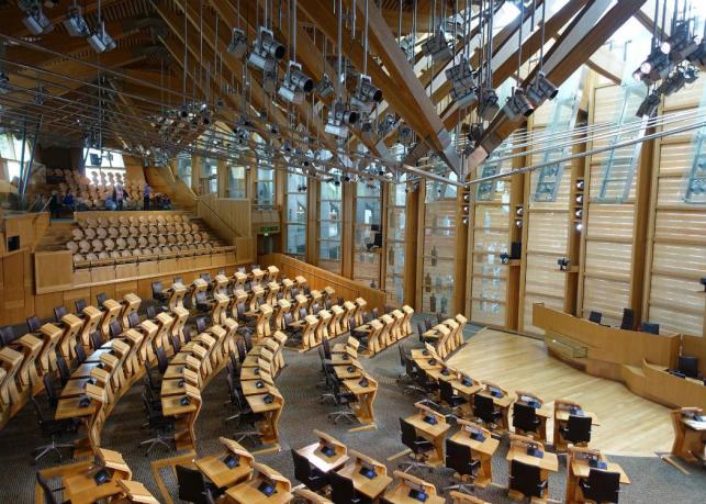 MSPs back government’s fuel poverty legislation but demand further action