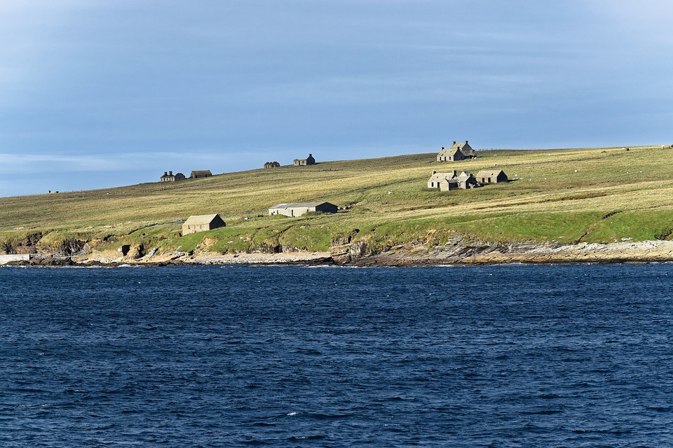 Orkney salmon farm to build eco-homes for workers