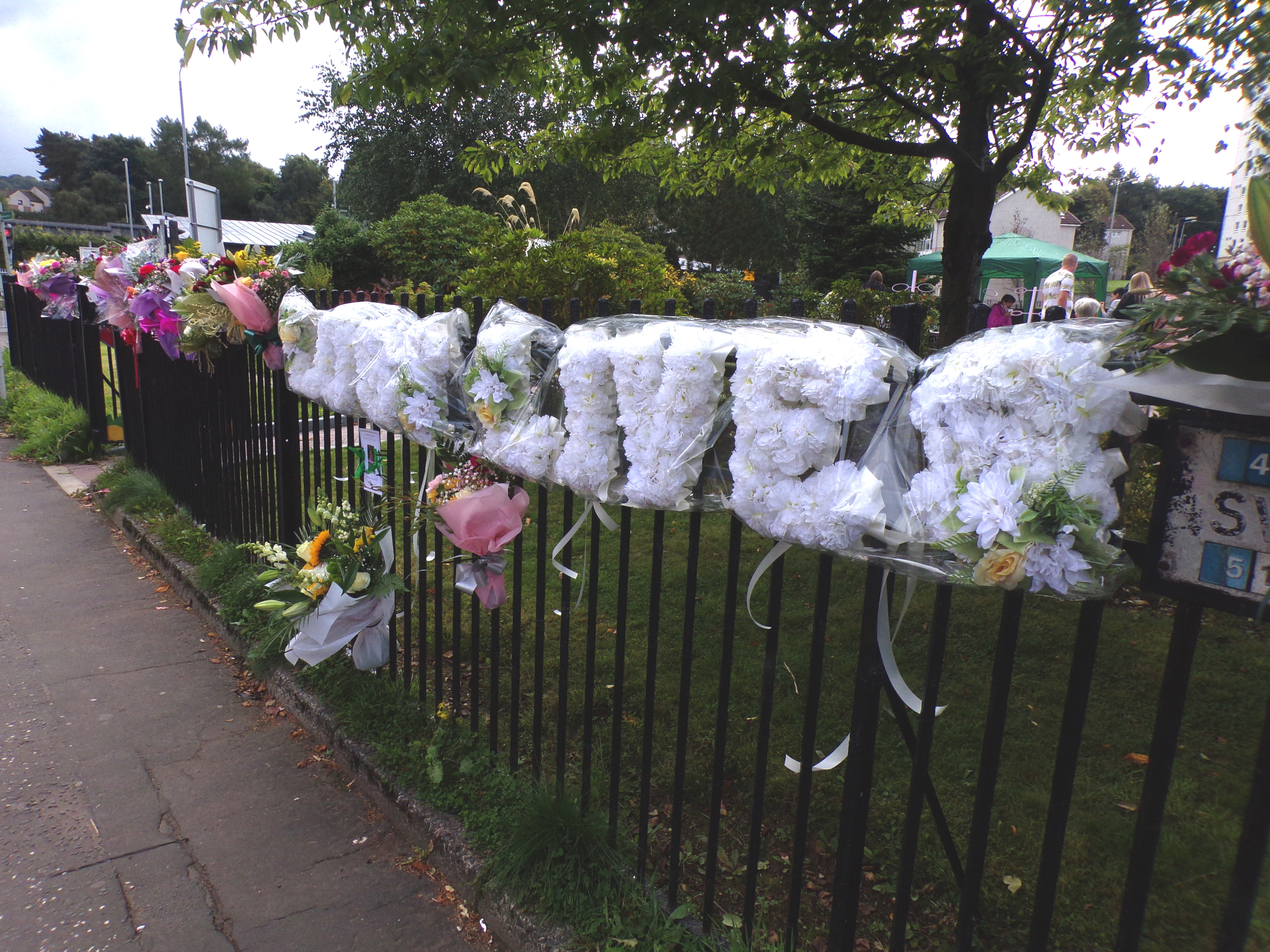 Castlemilk resumes annual tribute to lost loved ones