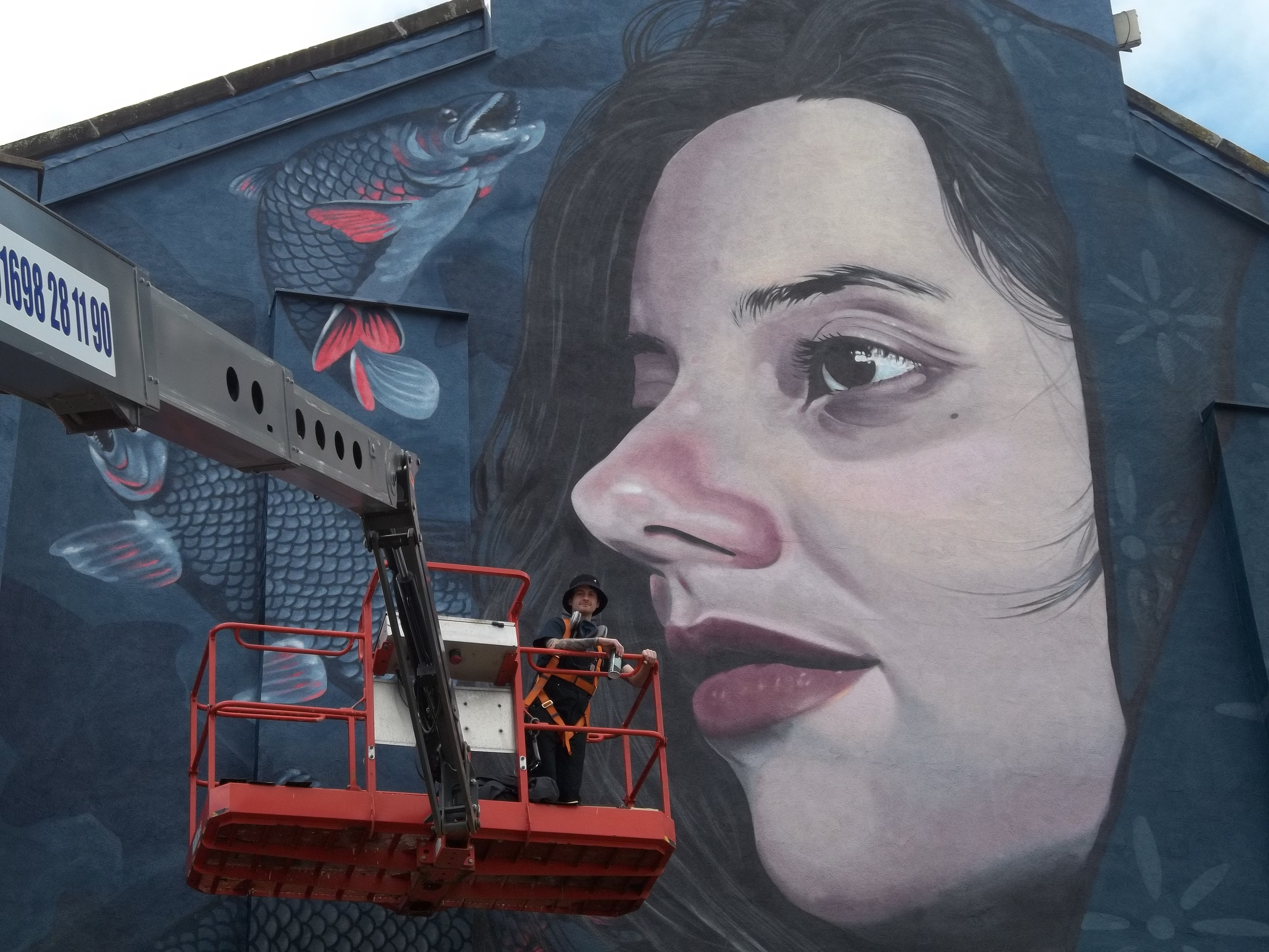 Thenue Housing mural takes shape in Glasgow's East End